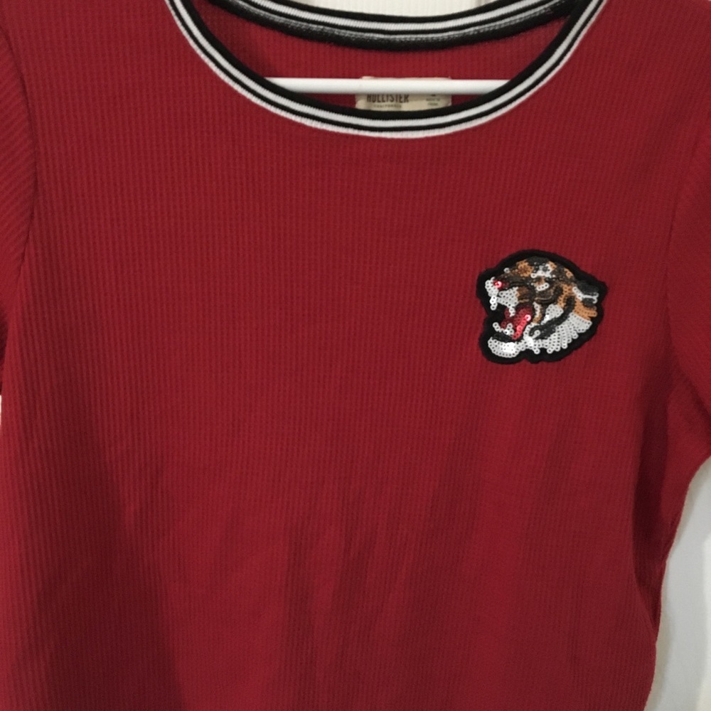 Hollister tiger cropped top
